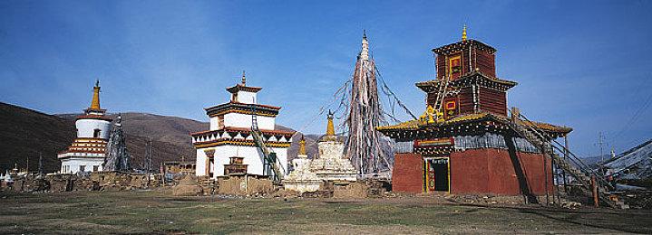 《幻兽帕鲁》提醒玩家没有手游版应用：小心被骗